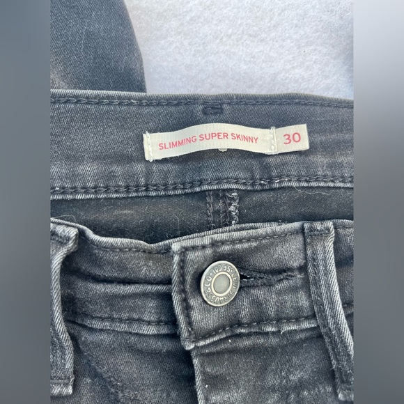 Levis Slimming Super Skinny Black Denim Jeans womens Size 30/10 - Picture 6 of 8